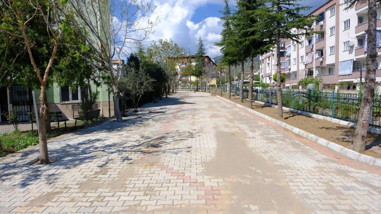Kuyucak’ta Yeni Mahalle’ye kapsamlı üstyapı ve çevre düzenlemesi
