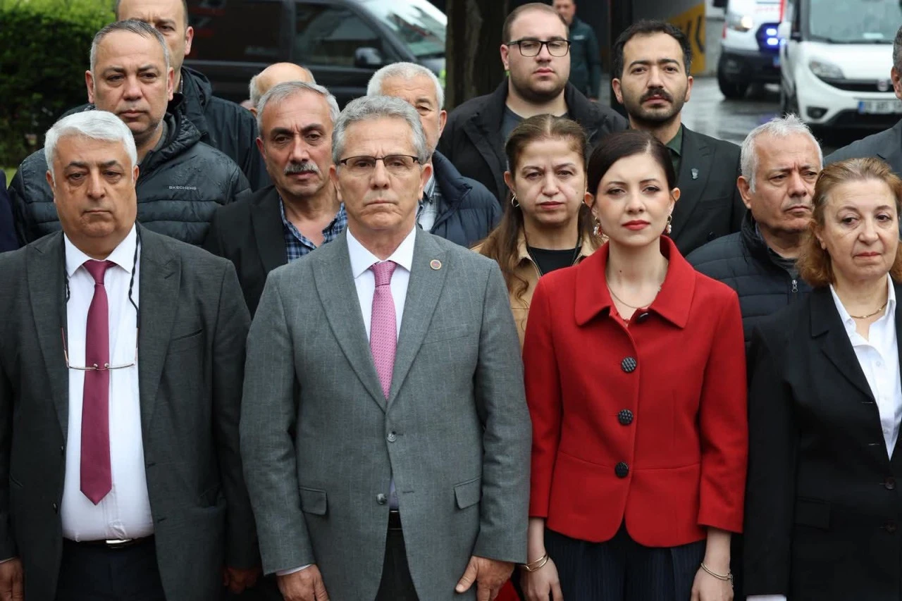 CHP NAZİLLİ İLÇE ÖRGÜTÜ’NDEN 23 NİSAN’DA ANLAMLI TÖREN
