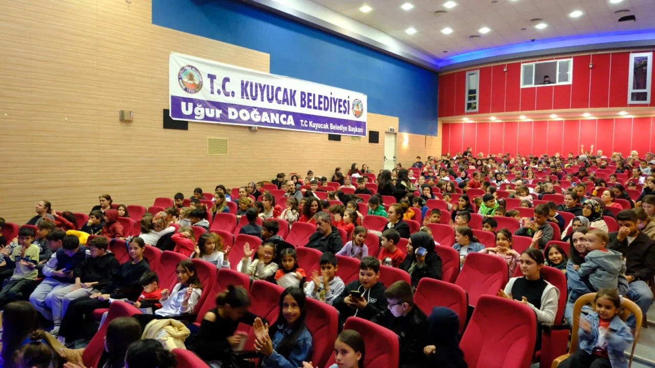 KUYUCAK'TA ÇOCUKLARA GÜN BOYU EĞLENCE