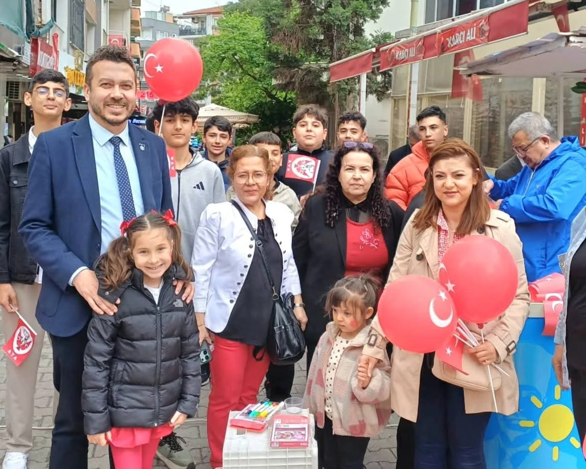 İYİ PARTİ AYDIN İL BAŞKANLIĞI 23 NİSAN’DA ÇOCUKLARLA BULUŞTU