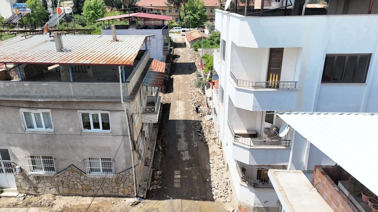 Nazilli’de planlı belediyecilikle yollar artık delik deşik olmayacak