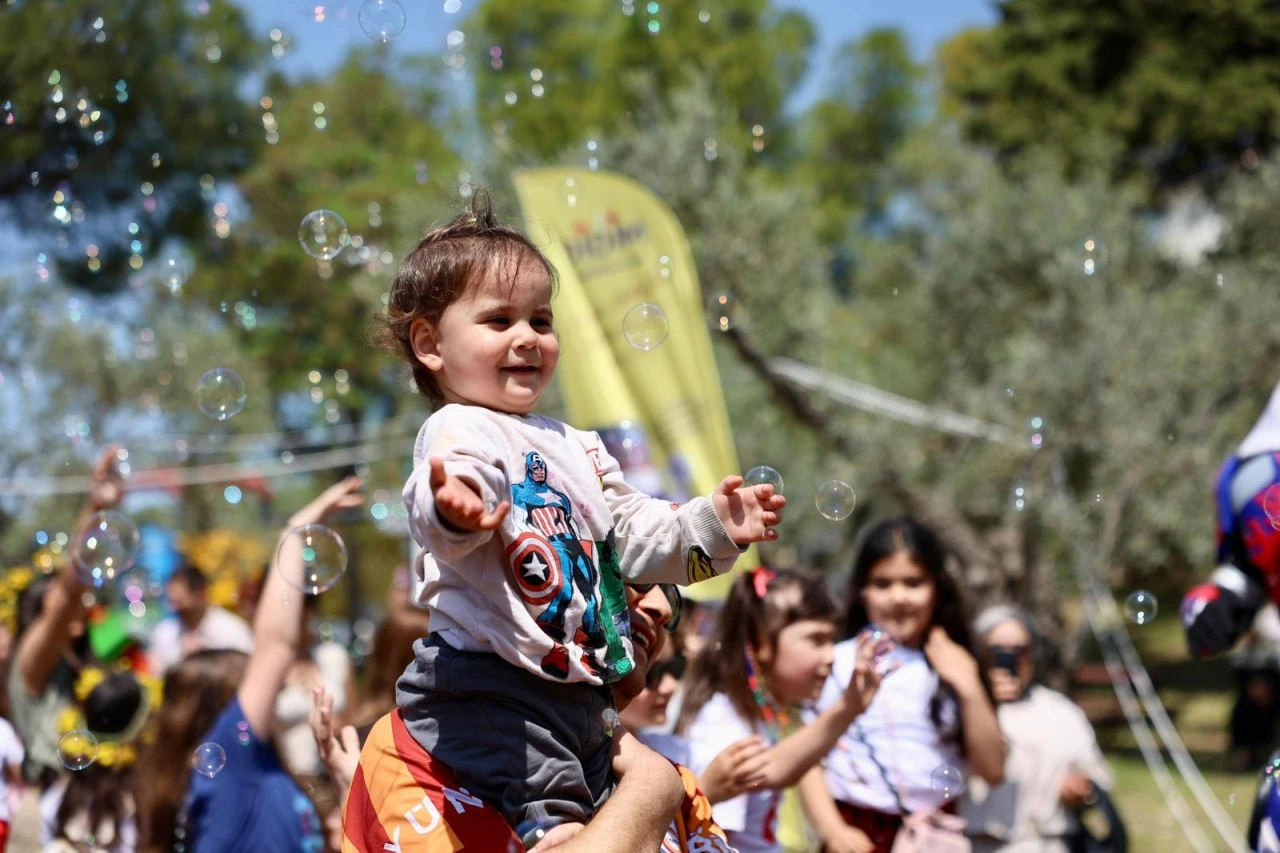 EGE LEZZETLERİ FESTİVALİ ÜÇ GÜN BOYUNCA YOĞUN KATILIMLA GERÇEKLEŞTİ