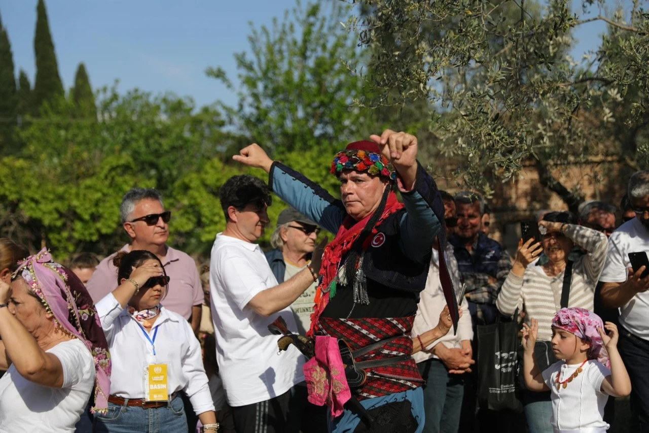 EGE LEZZETLERİ FESTİVALİ ÜÇ GÜN BOYUNCA YOĞUN KATILIMLA GERÇEKLEŞTİ
