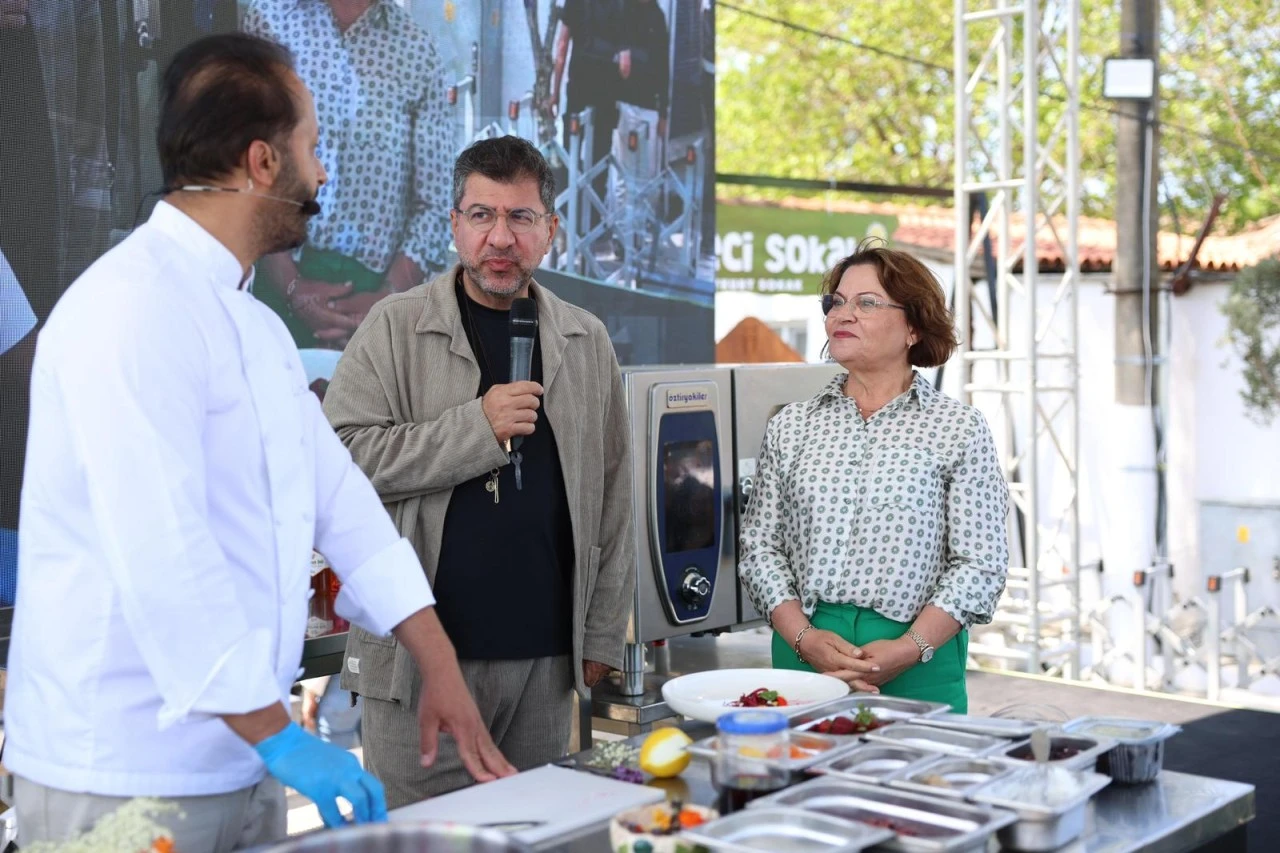 EGE LEZZETLERİ FESTİVALİ ÜÇ GÜN BOYUNCA YOĞUN KATILIMLA GERÇEKLEŞTİ