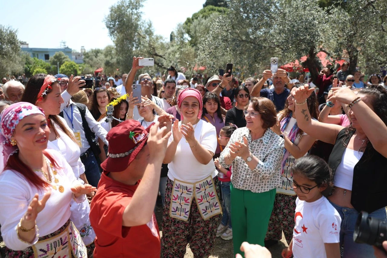 EGE LEZZETLERİ FESTİVALİ ÜÇ GÜN BOYUNCA YOĞUN KATILIMLA GERÇEKLEŞTİ