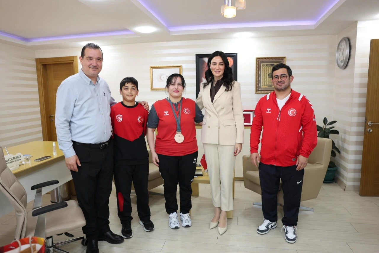 VATANDAŞIN TALEPLERİ MASAYA YATIRILDI: SEDA SARIBAŞ EFELER’DE HEMŞEHRİLERİYLE BULUŞTU