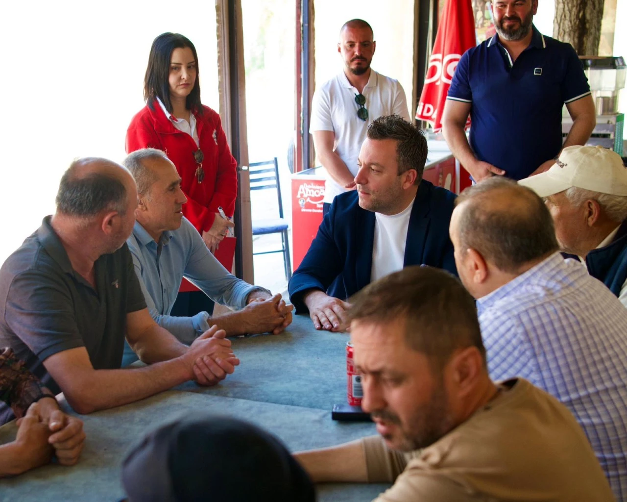KUŞADASI BELEDİYESİ BAŞKAN VEKİLİNDEN KIRSAL MAHALLELERE ZİYARET