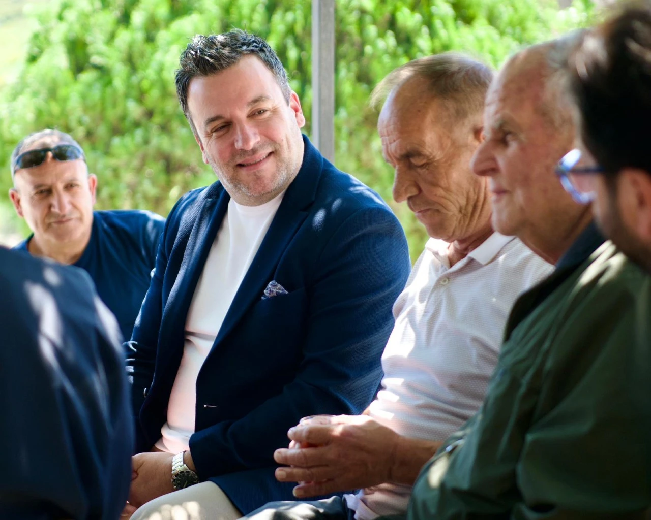 KUŞADASI BELEDİYESİ BAŞKAN VEKİLİNDEN KIRSAL MAHALLELERE ZİYARET