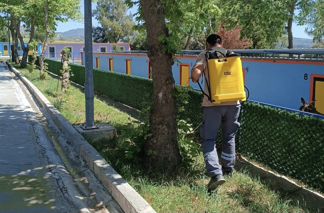 KUŞADASI EVCİL HAYVAN BAKIM VE REHABİLİTASYON MERKEZİ'NDE KENE İÇİN ERKEN ÇÖZÜM HAMLESİ