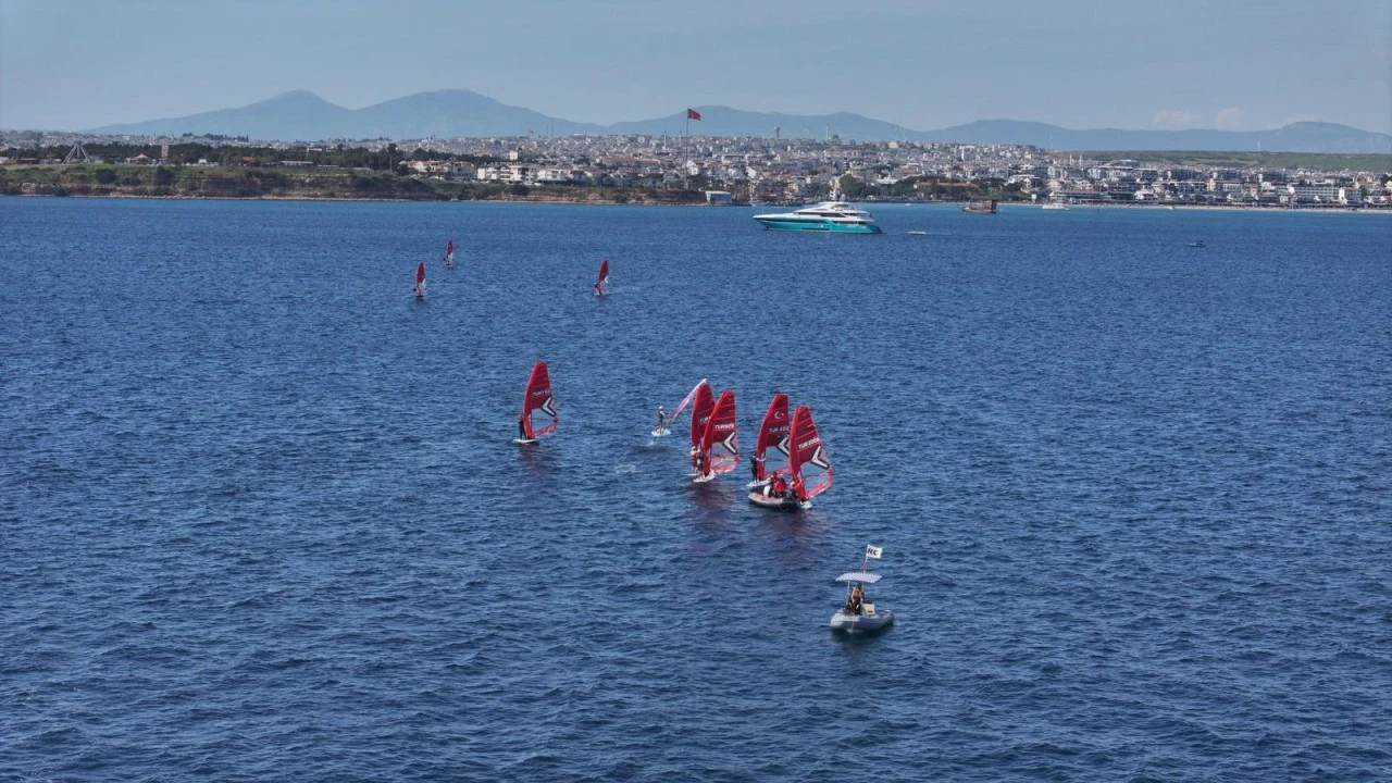 TYF Yelken Ligi IQ Foil Yıldızlar Kupası’nda genç sporcular Didim’de mücadele ediyor