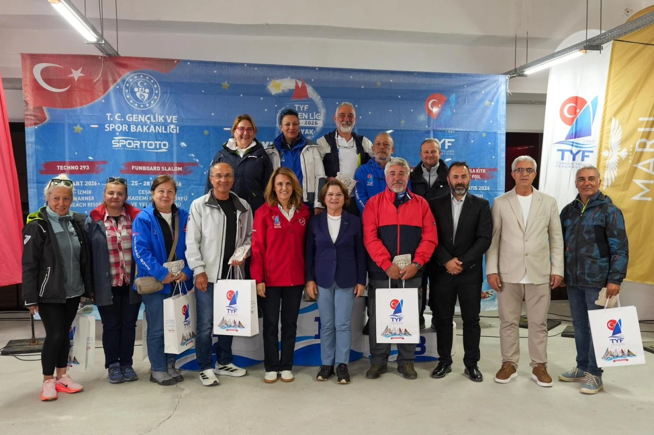 IQ Foil 3.  Ayak Yıldızlar Kupası, ödül töreniyle sona erdi