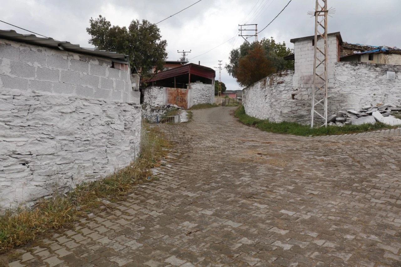 BOZDOĞAN BELEDİYESİ’NDEN GÜNEY MAHALLESİ’NDE HUMMALI ÇALIŞMA
