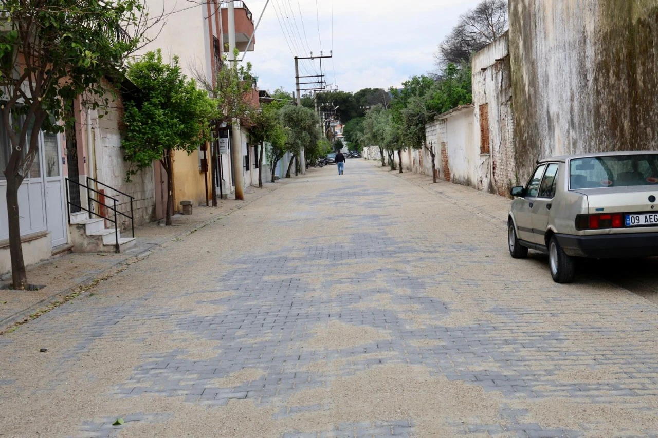 BAŞKAN KIVRAK’TAN MÜJDE: SARIOĞLU MAHALLESİ'NE KİTAP KAFE VE KADINLAR KAHVESİ GELİYOR
