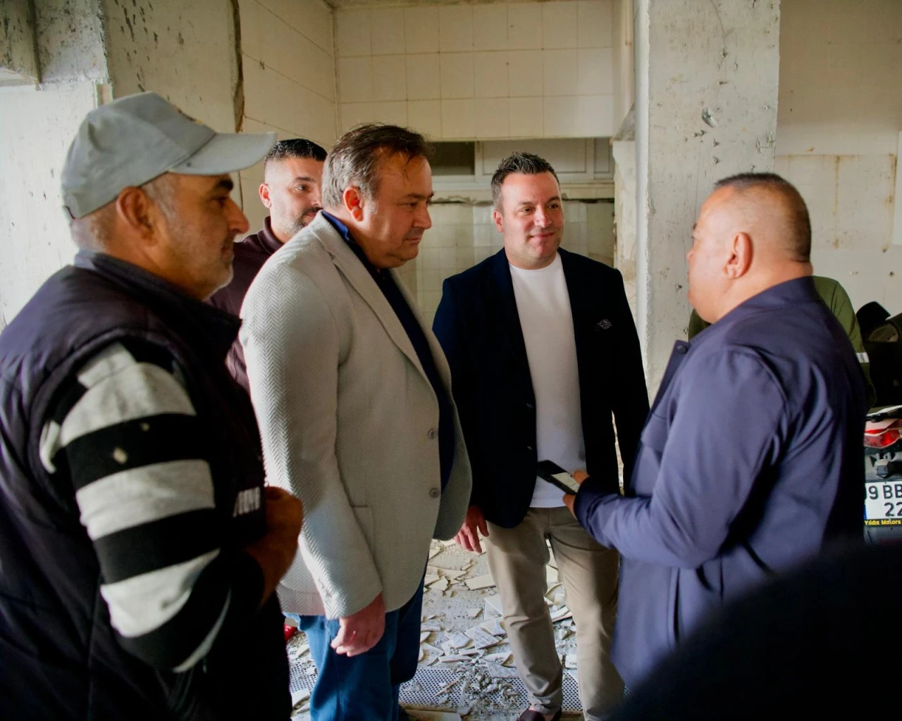 BAŞKAN VEKİLİ TAHSİN DEMİRTAŞ’TAN BALIKÇI ESNAFINA ZİYARET