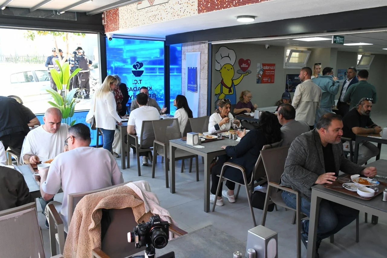 KUŞADASI BELEDİYESİ KENT LOKANTASI KAPILARINI TÜM VATANDAŞLARA AÇTI