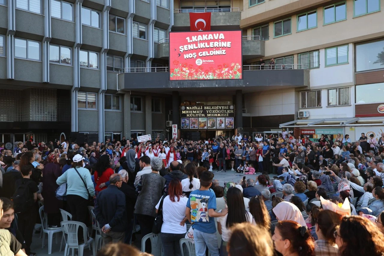 Nazilli’de Kakava Şenliği İlk Kez Düzenlendi: Bahar Coşkusu Meydanlara Taştı