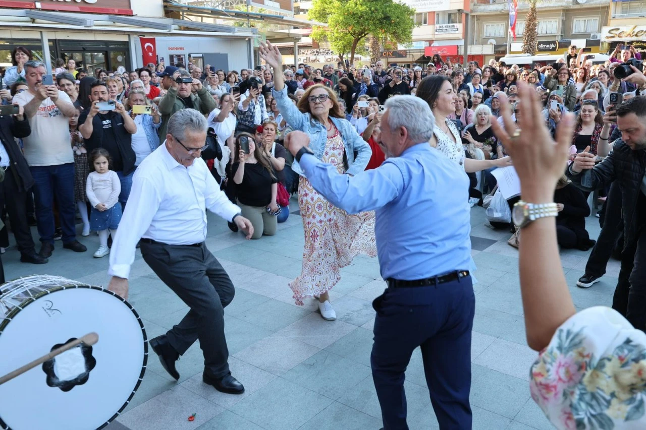Nazilli’de Kakava Şenliği İlk Kez Düzenlendi: Bahar Coşkusu Meydanlara Taştı