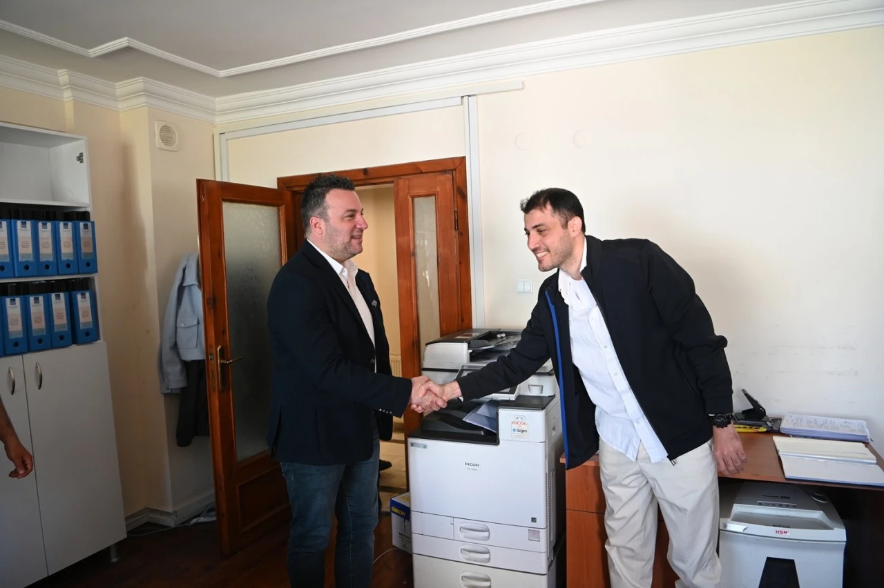BAŞKAN VEKİLİ TAHSİN DEMİRTAŞ’TAN KUŞADASI BELEDİYESİ EK HİZMET BİNASINA ZİYARET