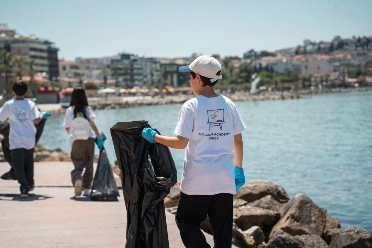 TURMEPA ve TUI Care Foundation İş Birliğiyle Eko-Şampiyonlar Denize ve Tarihe Sahip Çıkıyor