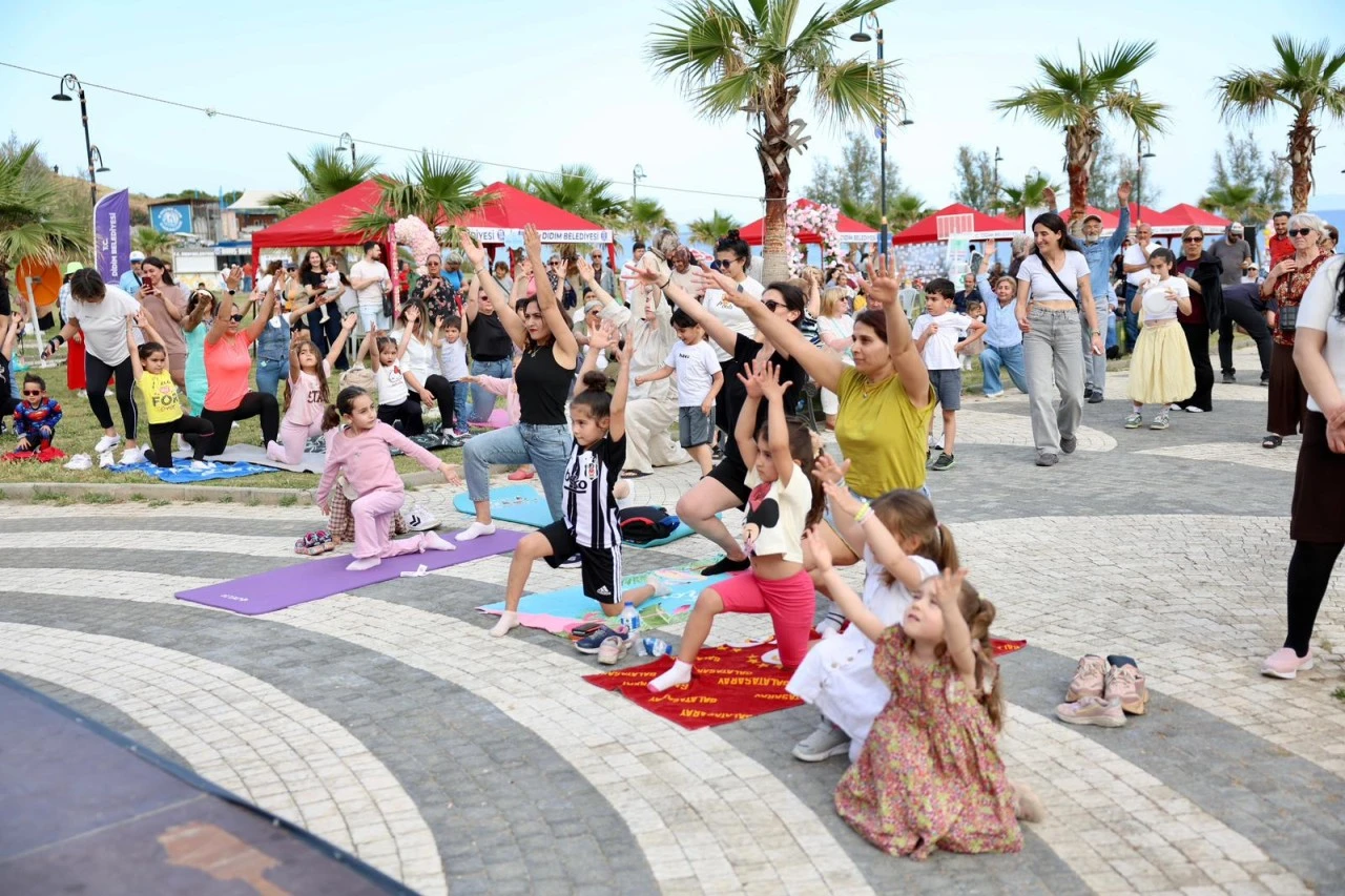Didim’de Anneler Günü Sevgi ve Dayanışma İçinde Kutlandı