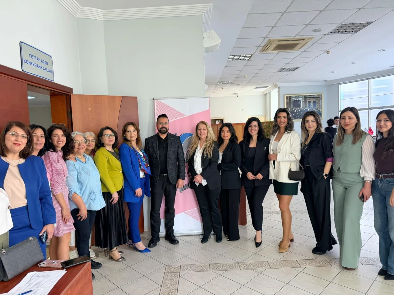 YAPAY ZEKÂ VE İŞ DÜNYASI AYDIN’DA MASAYA YATIRILDI