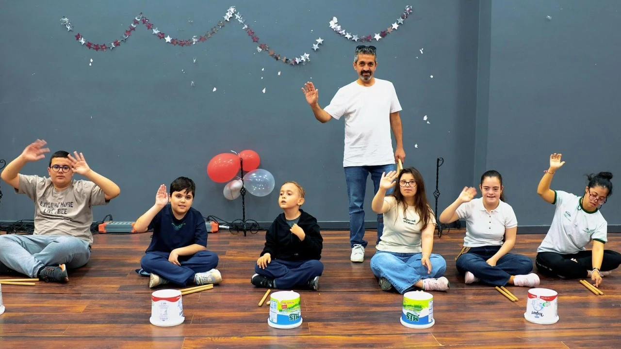 ENGELLİLER HAFTASI KAPSAMINDA DİGEM’DE RİTİM ÇALIŞMASI