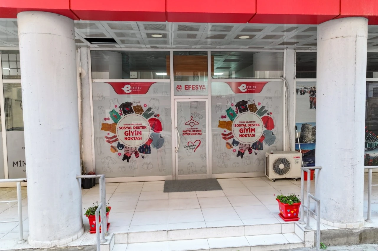 SOSYAL DESTEK GİYİM NOKTASI YOĞUN İLGİ GÖRÜYOR