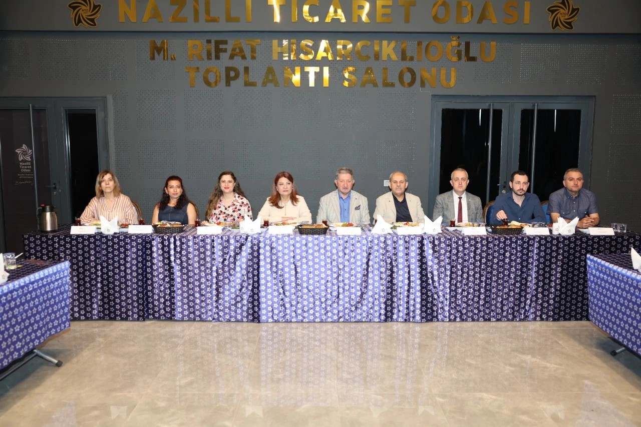 NAZİLLİ TİCARET ODASI’NDA MALİ MÜŞAVİRLER BULUŞMASI MALİ MÜŞAVİRLER NTO’DA BİR ARAYA GELDİ