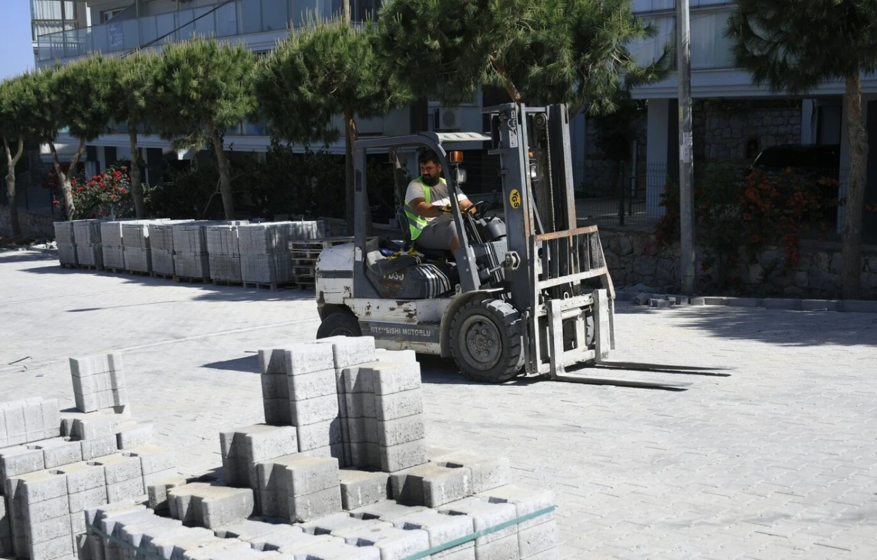 DEĞİRMENDERE MAHALLESİ’NDE 10 BİN METREKARELİK YOL ÇALIŞMASINDA SONA GELİNDİ