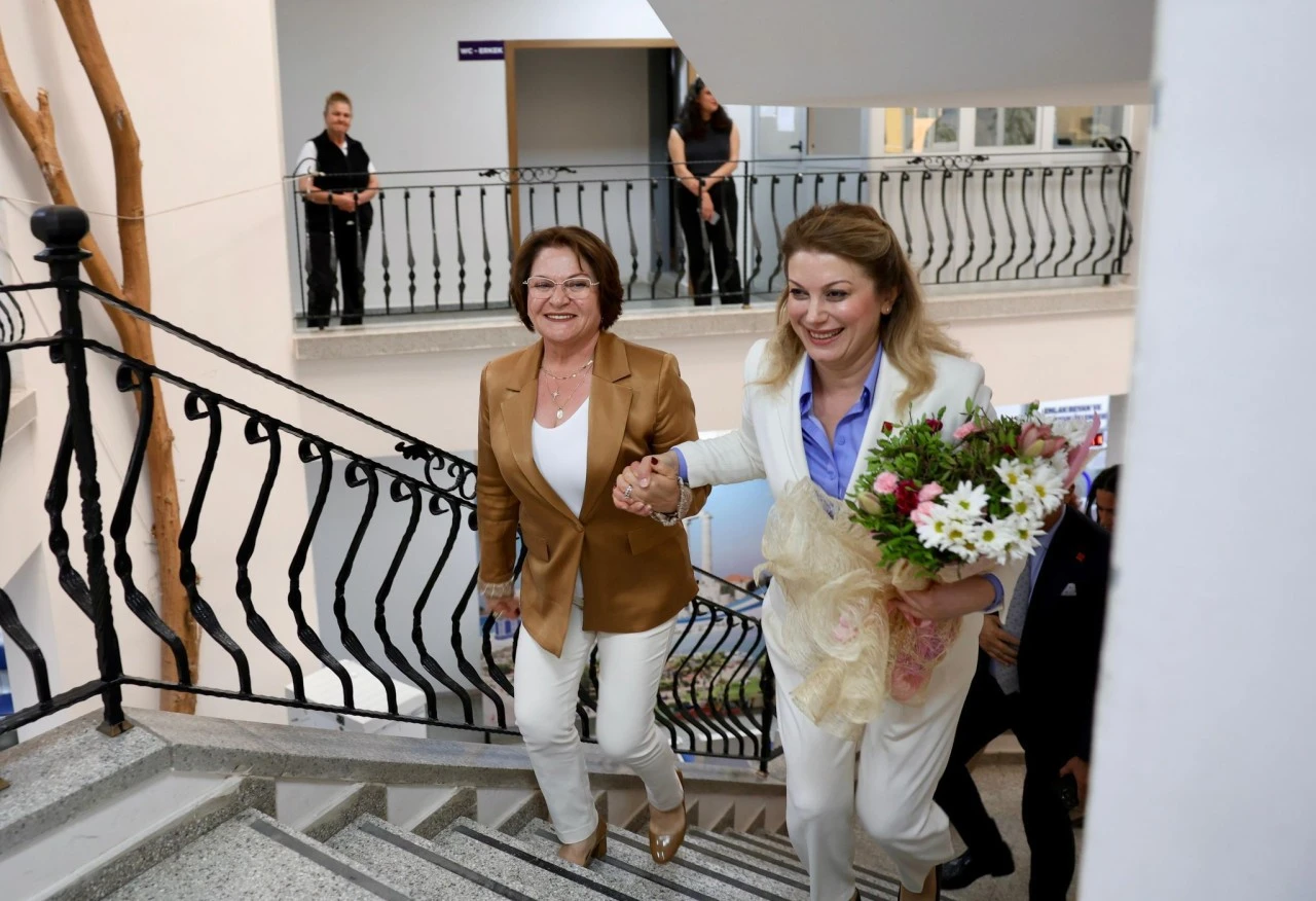 CHP KADIN KOLLARI GENEL BAŞKANI DR. ASU KAYA’DAN BAŞKAN HATİCE GENÇAY’A ZİYARET