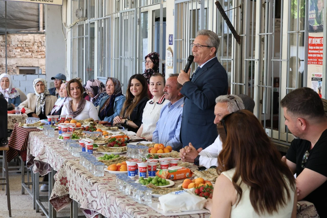Başkan Tetik Güzelköy’de vatandaşlarla buluştu
