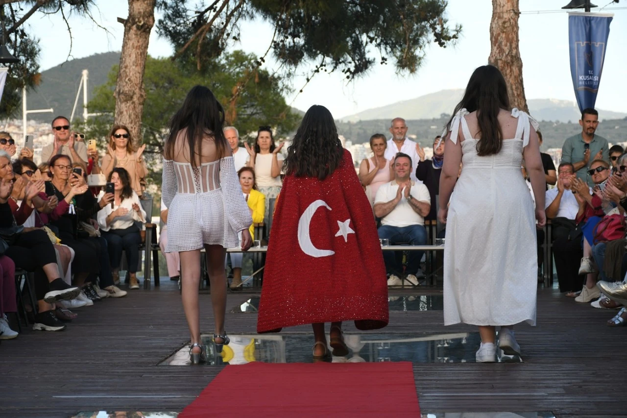 TARİHİ GÜVERCİNADA’DA KADIN EMEĞİ PODYUMA TAŞINDI