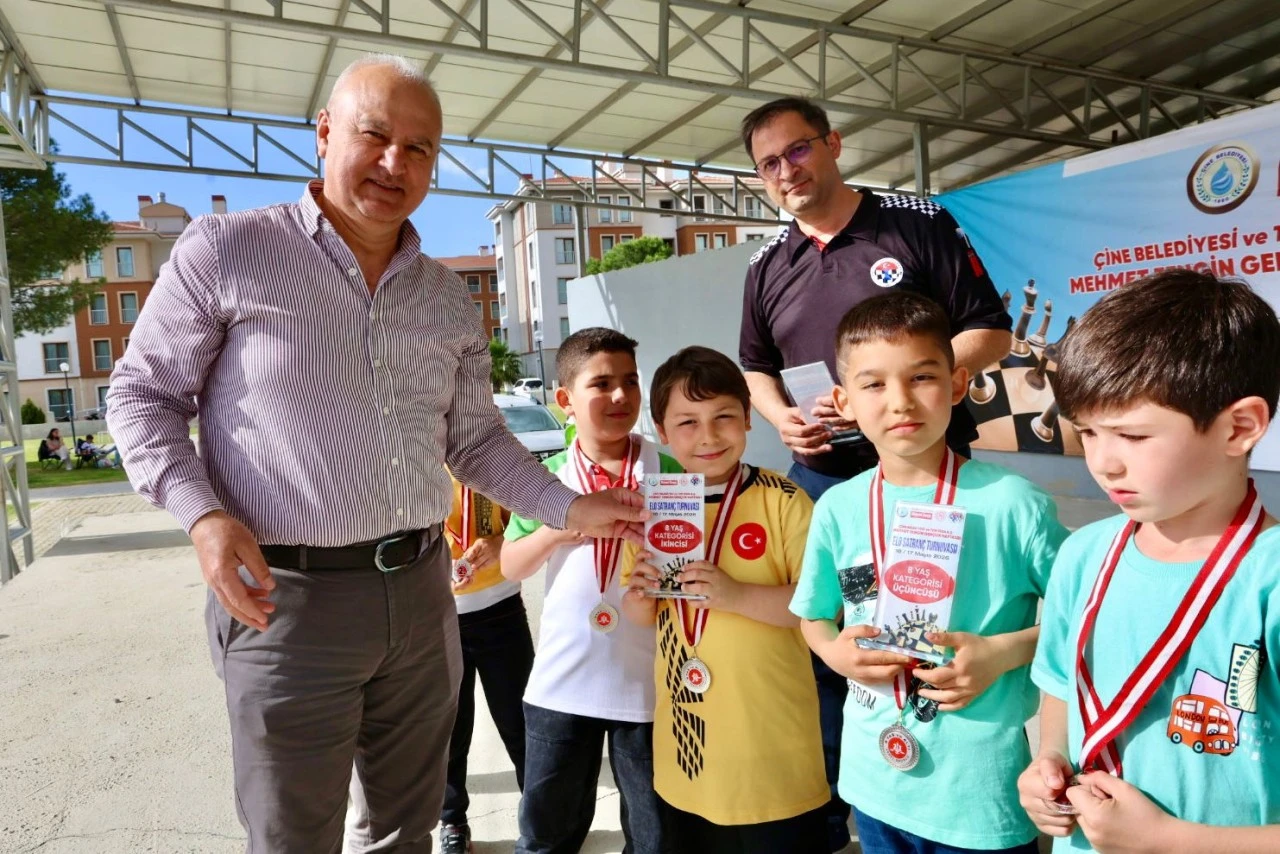ÇİNE, ELO SATRANÇ TURNUVASINDA TÜRKİYE’NİN FARKLI İLLERİNDEN SPORCULARI AĞIRLADI