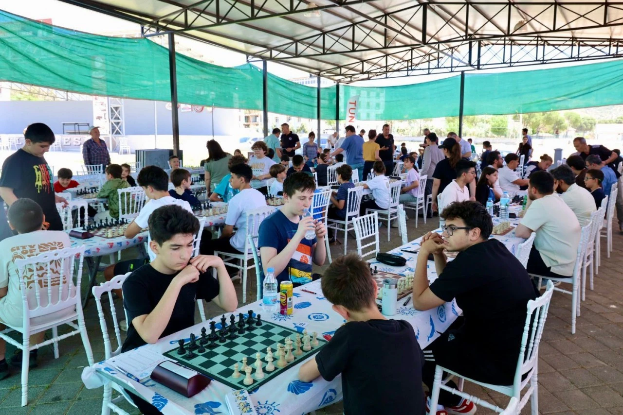 ÇİNE, ELO SATRANÇ TURNUVASINDA TÜRKİYE’NİN FARKLI İLLERİNDEN SPORCULARI AĞIRLADI