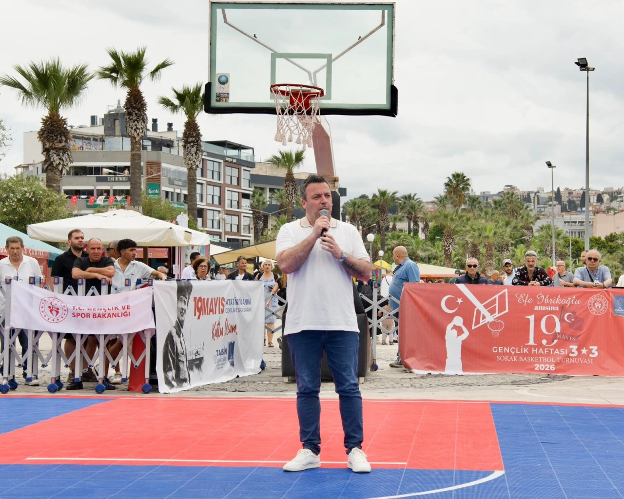 KUŞADASI'NDA 19 MAYIS COŞKUSU 3x3 BASKETBOL TURNUVASI İLE BAŞLADI
