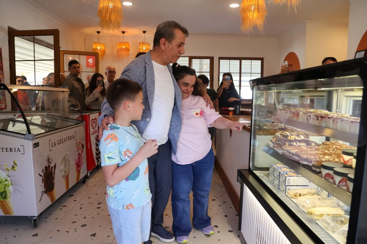 BAŞKAN ANIL YETİŞKİN’DEN GENÇLERE YENİ MEKÂN YURT KAFE VE IŞIKLI PARKI HİZMETE AÇILDI
