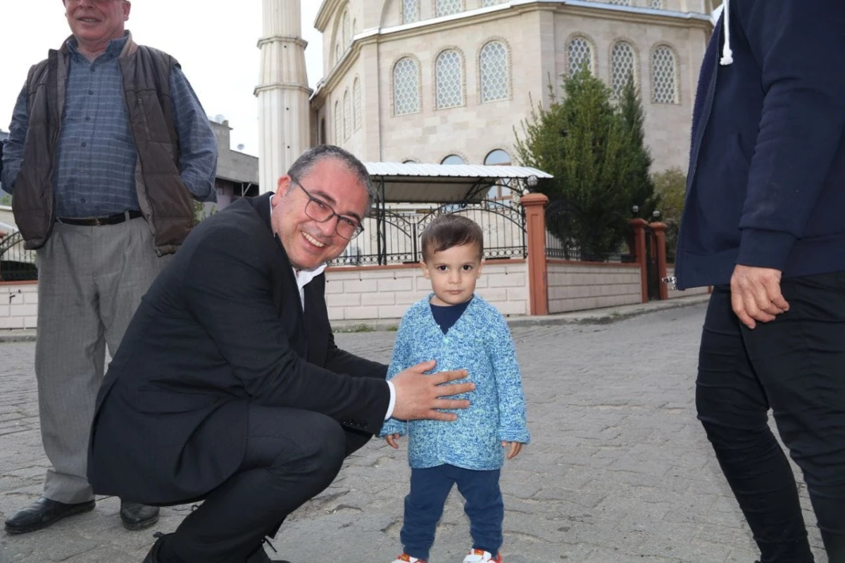 KARAKOZ DUR DURAK BİLMİYOR