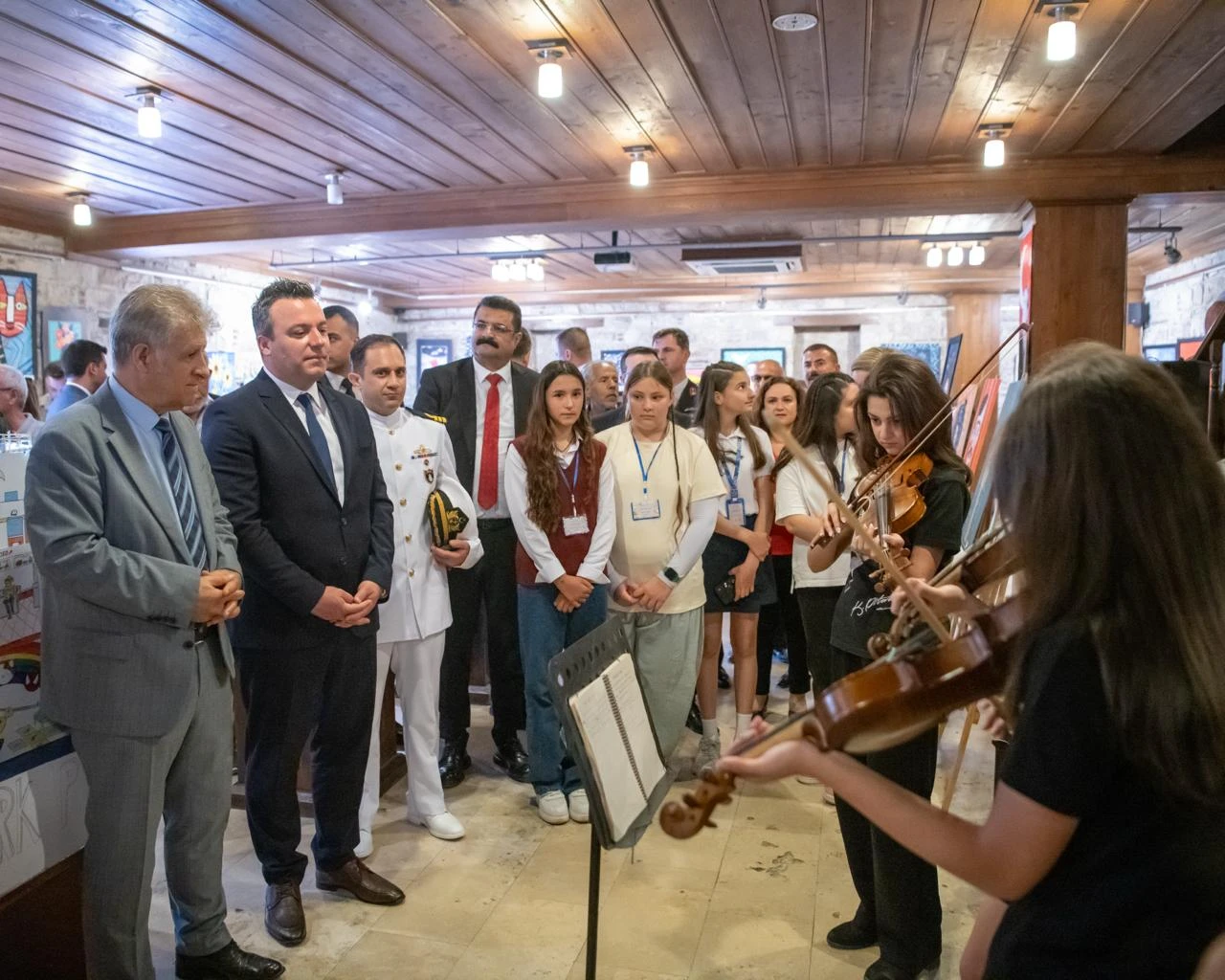 19 MAYIS ÇOŞKUSU KARMA RESİM SERGİSİ İLE İBRAMAKİ’DE DEVAM ETTİ