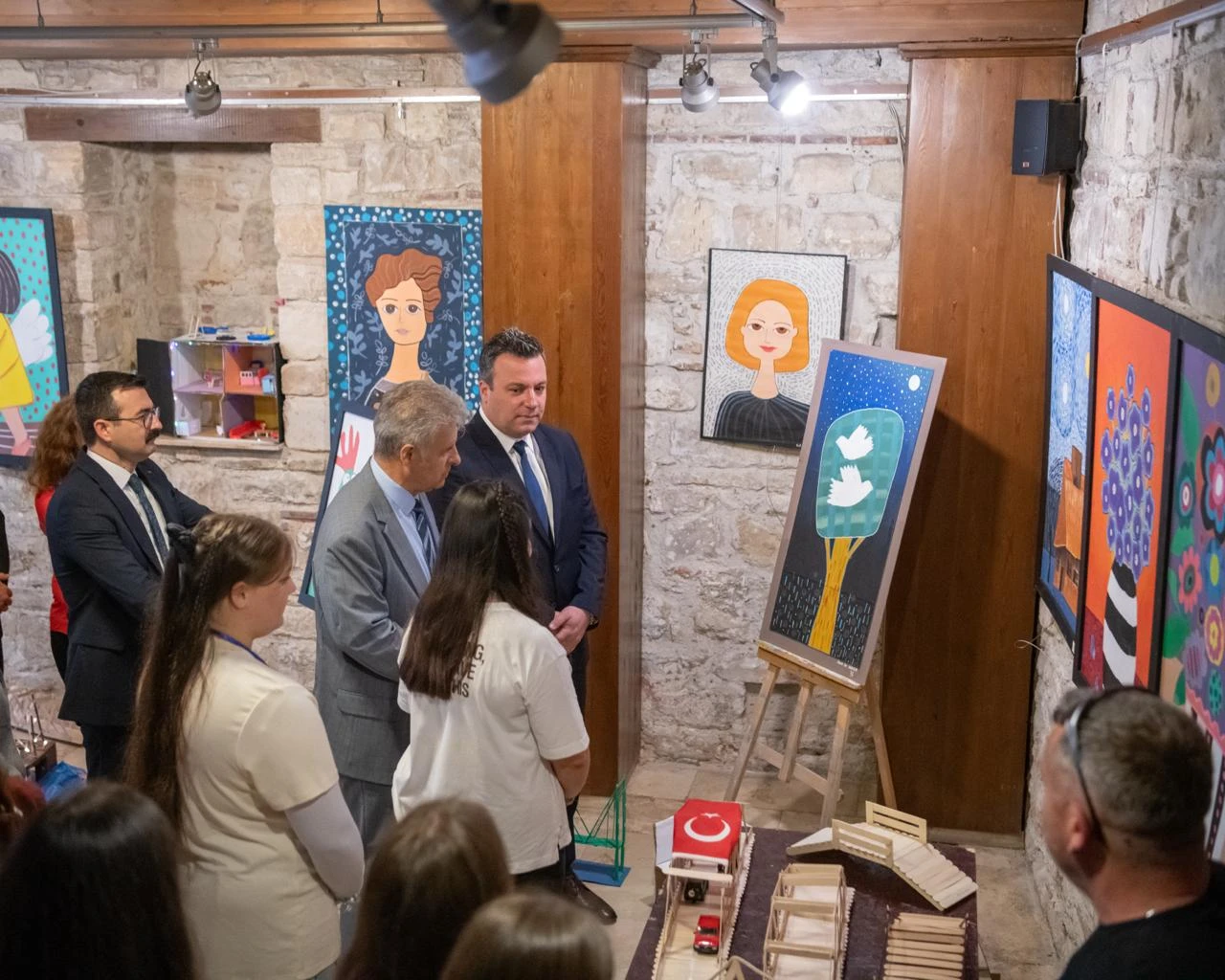 19 MAYIS ÇOŞKUSU KARMA RESİM SERGİSİ İLE İBRAMAKİ’DE DEVAM ETTİ