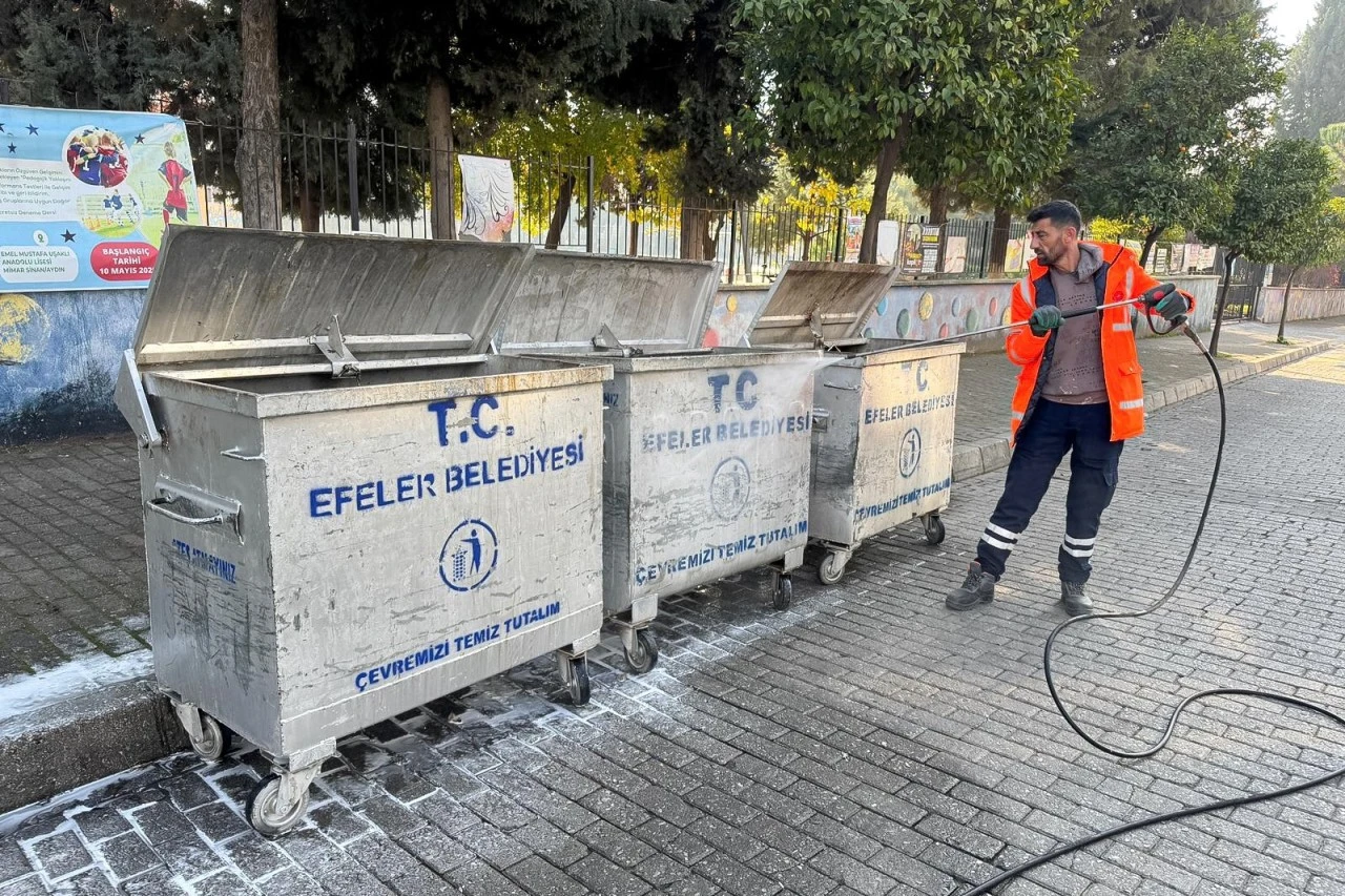 EFELER’DE BAYRAM TEMİZLİĞİ