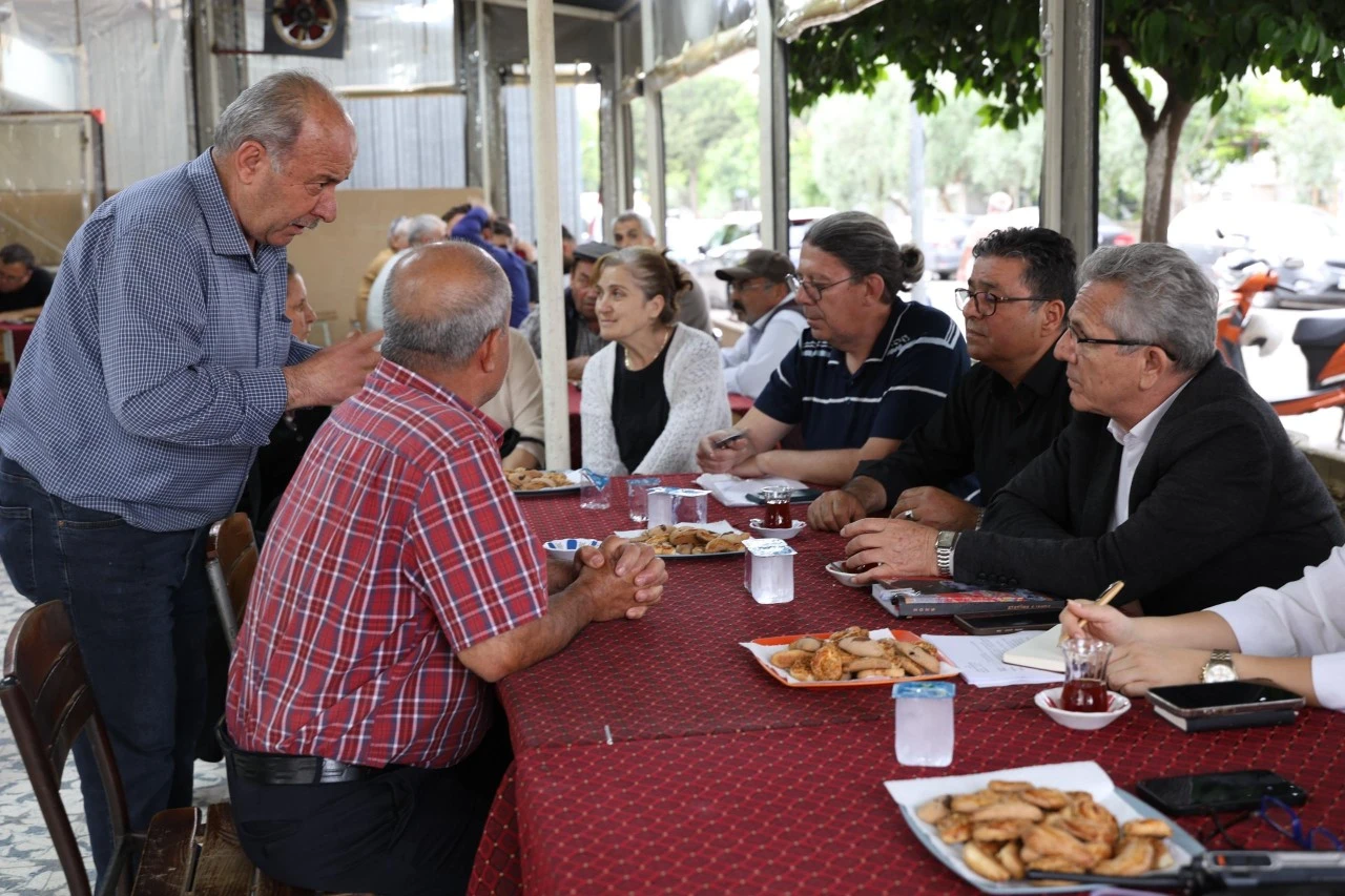 BAŞKAN TETİK ŞİRİNEVLER’DE VATANDAŞLARI DİNLEDİ