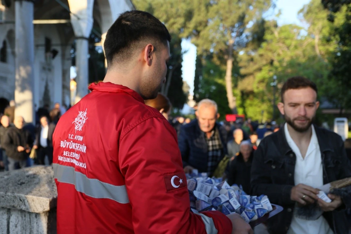 Büyükşehir, Ramazan Bayramı'nda vatandaşlarla bayramlaştı
