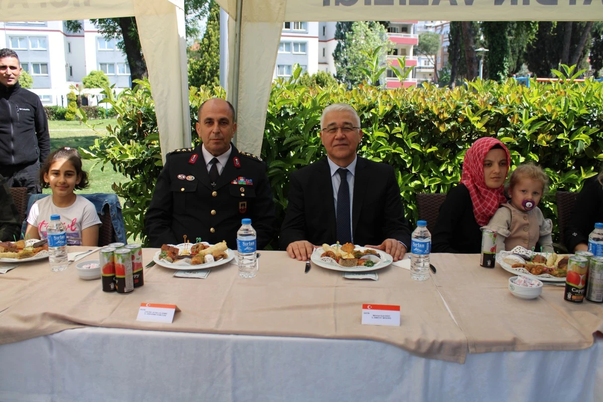 Aydın protokolü bayramlaştı
