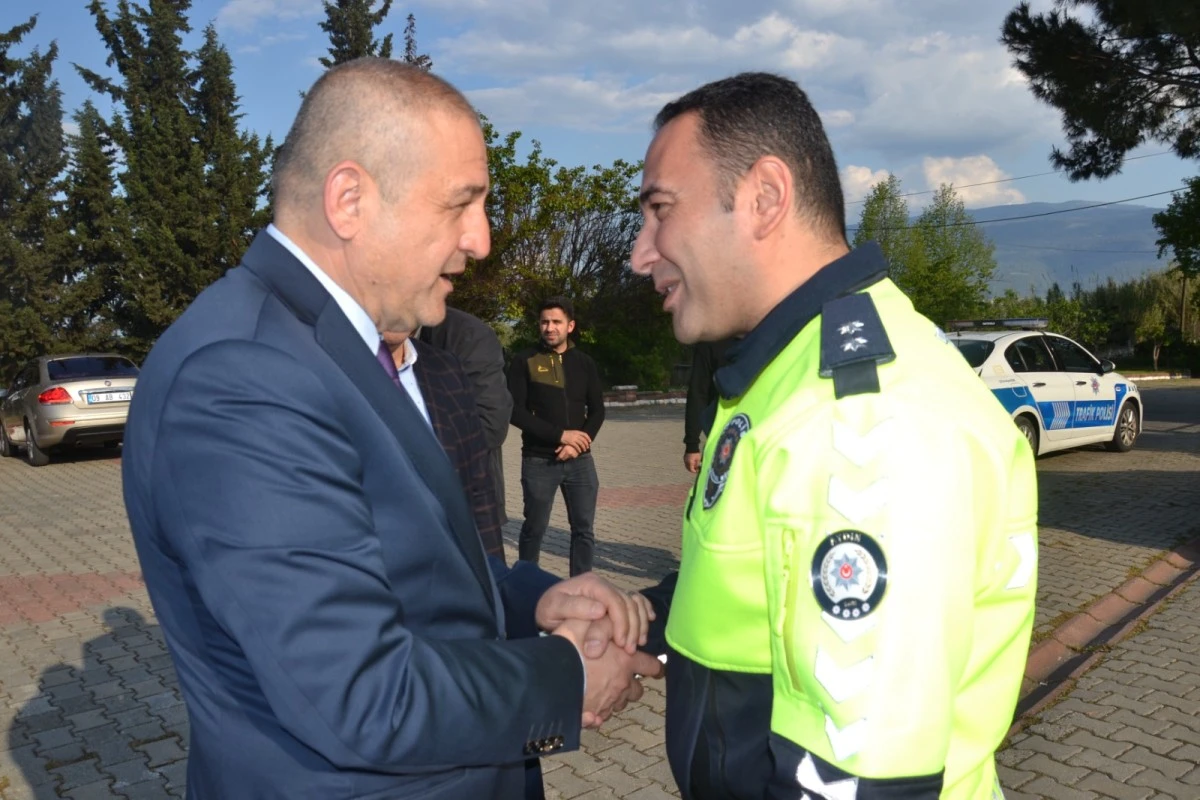 ABAK'TAN NAZİLLİ'DE GÖREV YAPAN EMNİYET GÜÇLERİNE BAYRAM ZİYARETİ
