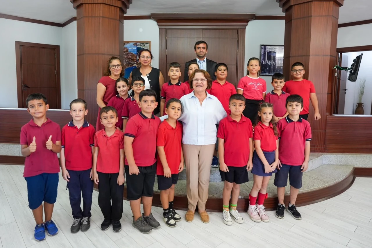 DİDİM BELEDİYE BAŞKANI HATİCE GENÇAY MİNİK MİSAFİRLERİNİ AĞIRLADI