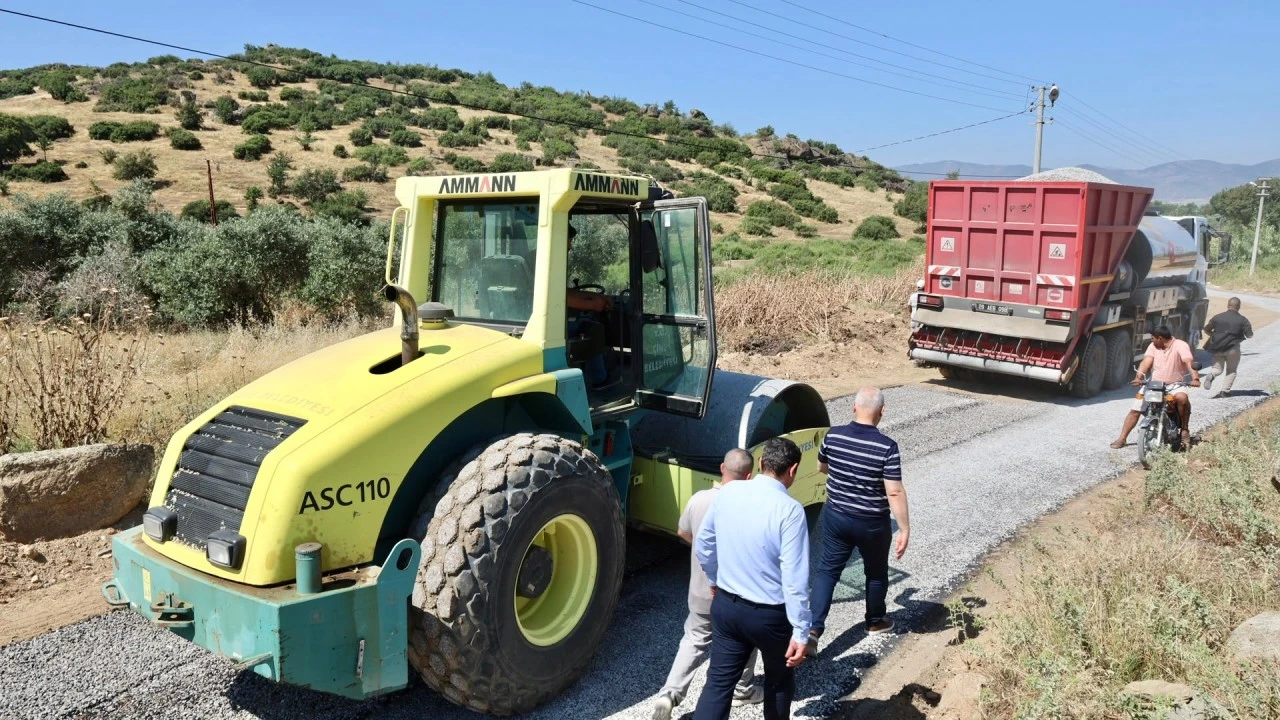 BAŞKAN KIVRAK ÖNCÜLÜĞÜNDE ASFALTLAMA ÇALIŞMALARI BAŞLADI