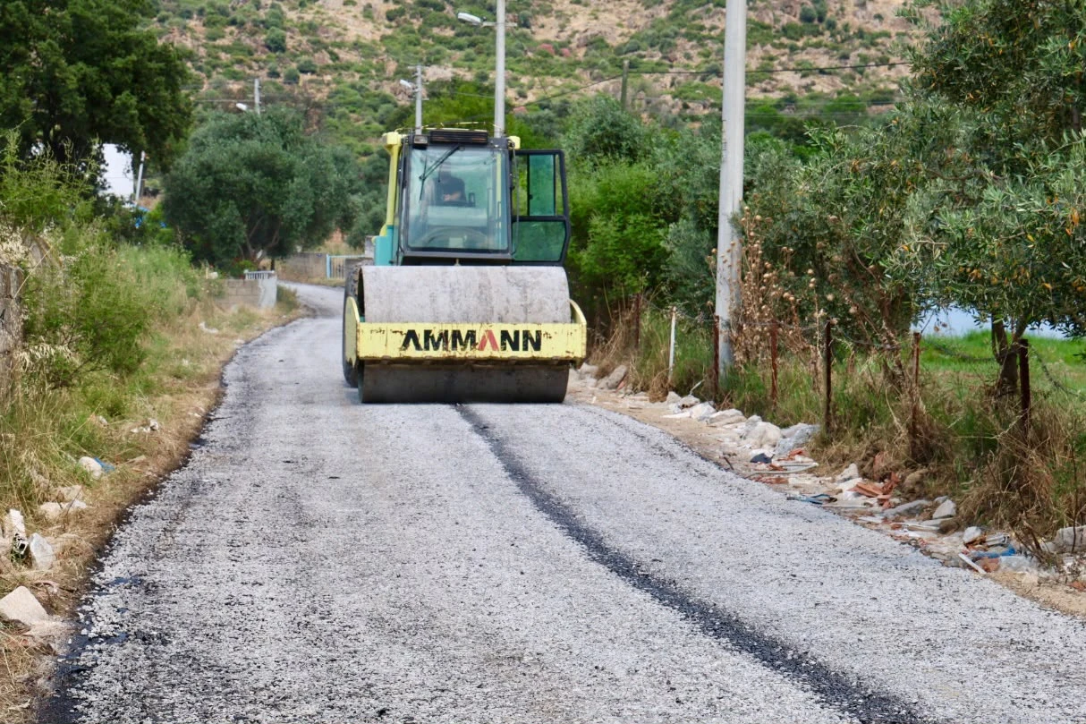 BAŞKAN KIVRAK ÖNCÜLÜĞÜNDE ASFALTLAMA ÇALIŞMALARI BAŞLADI