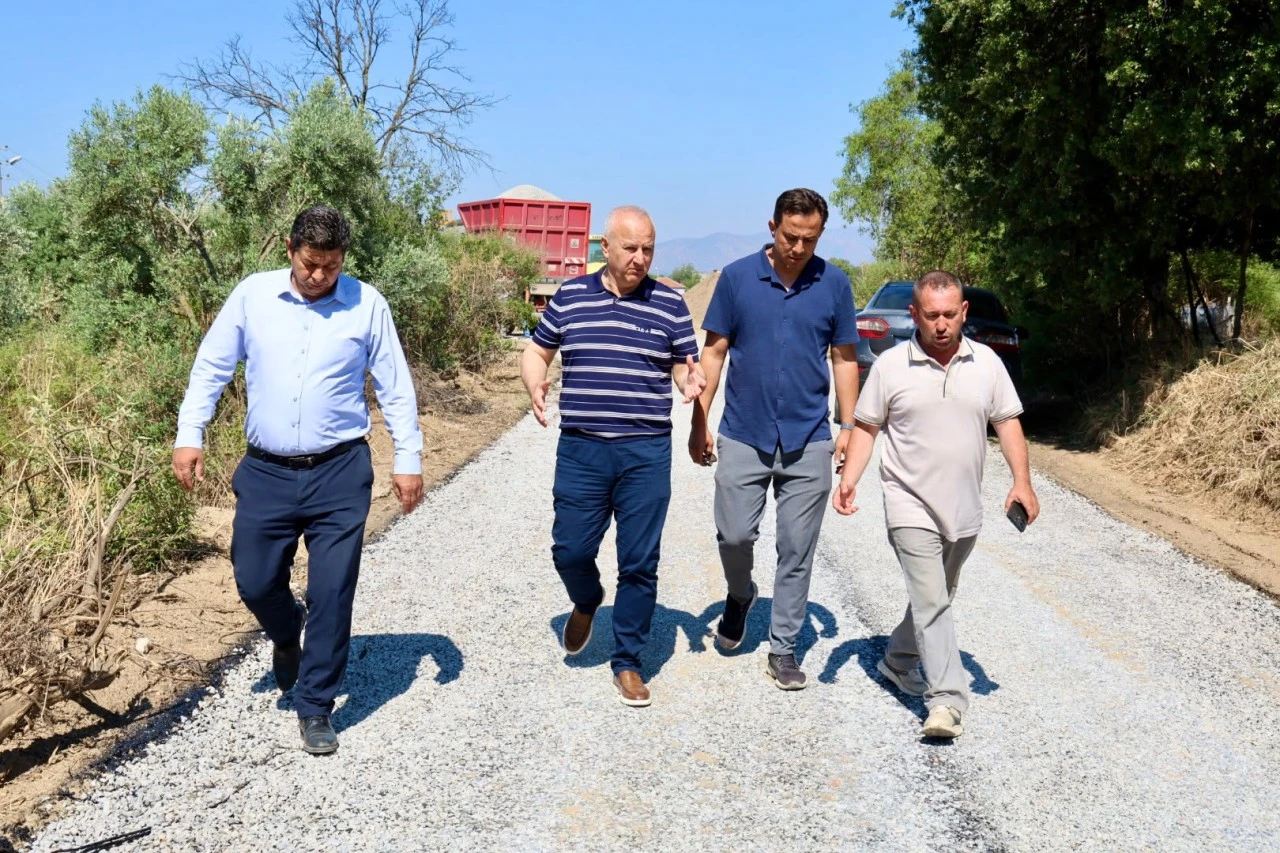 BAŞKAN KIVRAK ÖNCÜLÜĞÜNDE ASFALTLAMA ÇALIŞMALARI BAŞLADI