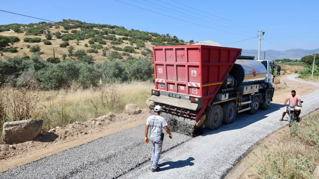 BAŞKAN KIVRAK ÖNCÜLÜĞÜNDE ASFALTLAMA ÇALIŞMALARI BAŞLADI