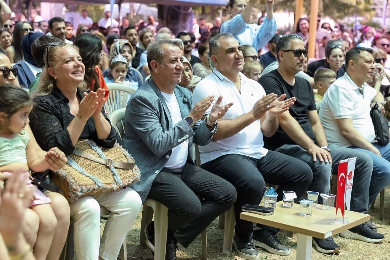 BAŞKAN YETİŞKİN’LE EFELER’DE DEV BULUŞMA: PINARBAŞI’NA ÇOCUK SELİ